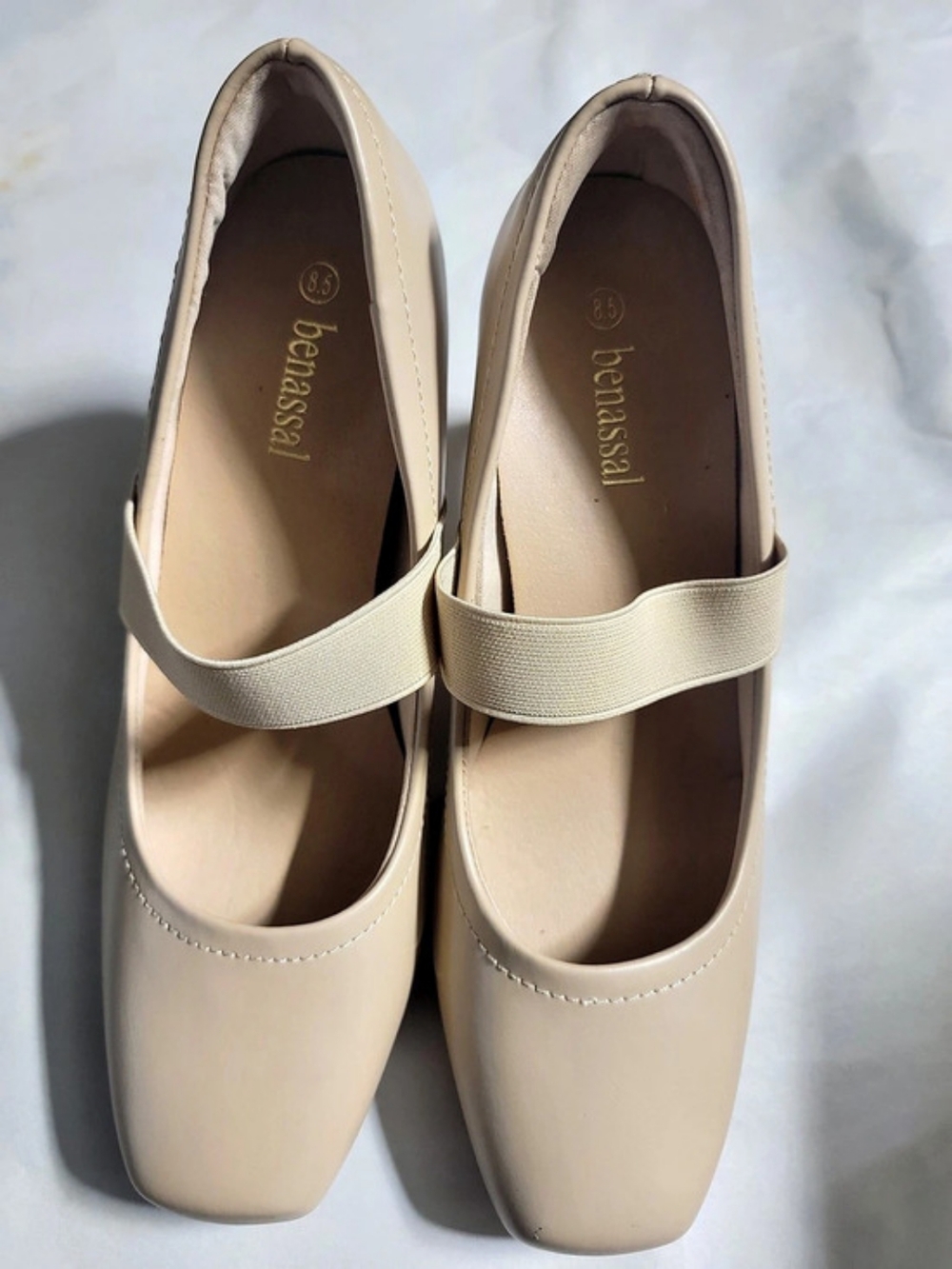 benassi Beige Heels US 8.5 Like New